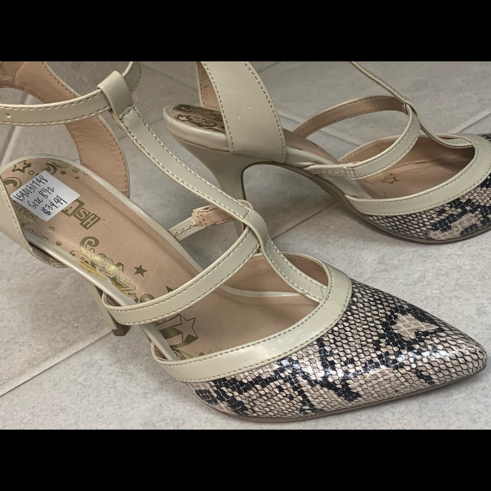STYLISH HIGH HEELS BY TRASH (size 8 /2) - Picture 2 of 11